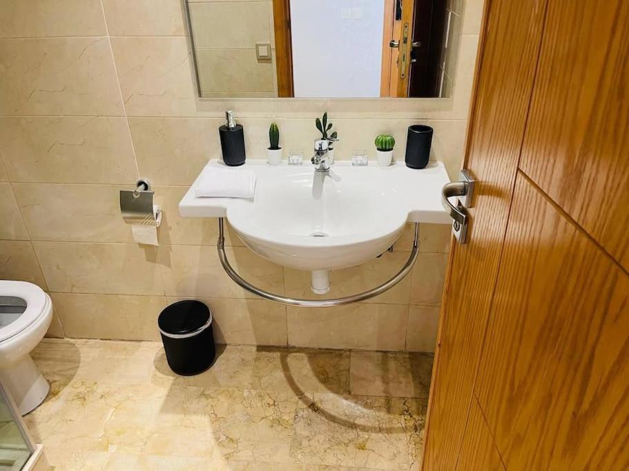 A 2 Minutes De Casa Finance City, Appartement Avec 2 Chambres Казабланка Екстериор снимка